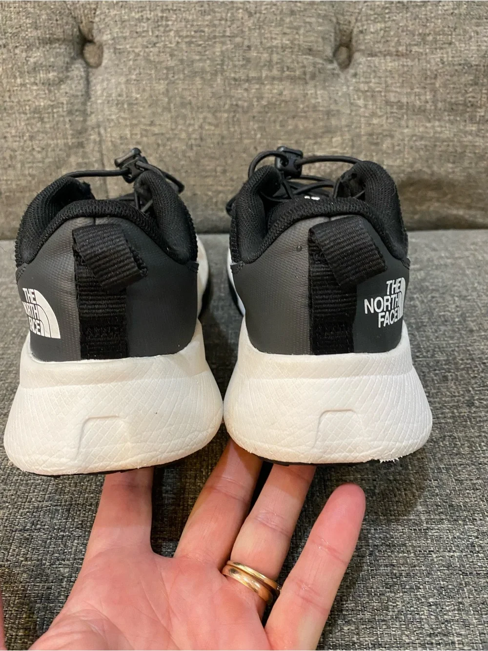 The North Face Kids AltaMesa Running Sneakers Size 4
